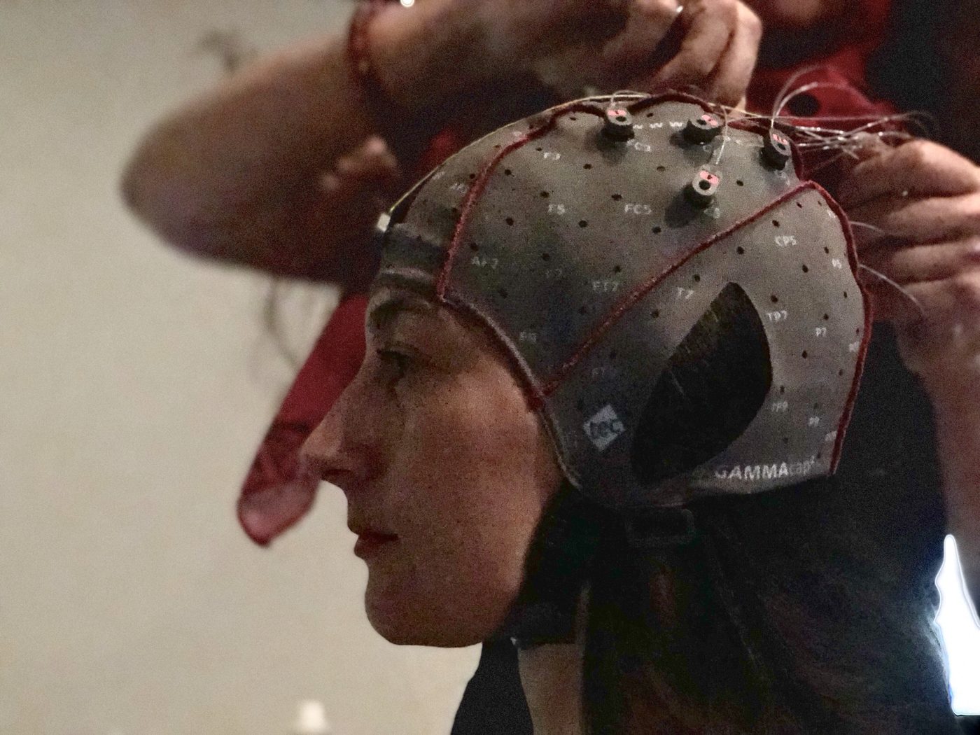 Katrin-Cécile Ziegler, Neurotechnologie im Selbstversuch: EEG